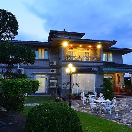 Yunju House Bed & Breakfast Jiaoxi Exterior photo