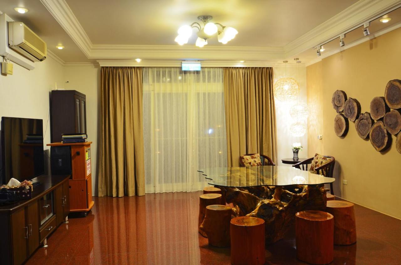Yunju House Bed & Breakfast Jiaoxi Exterior photo