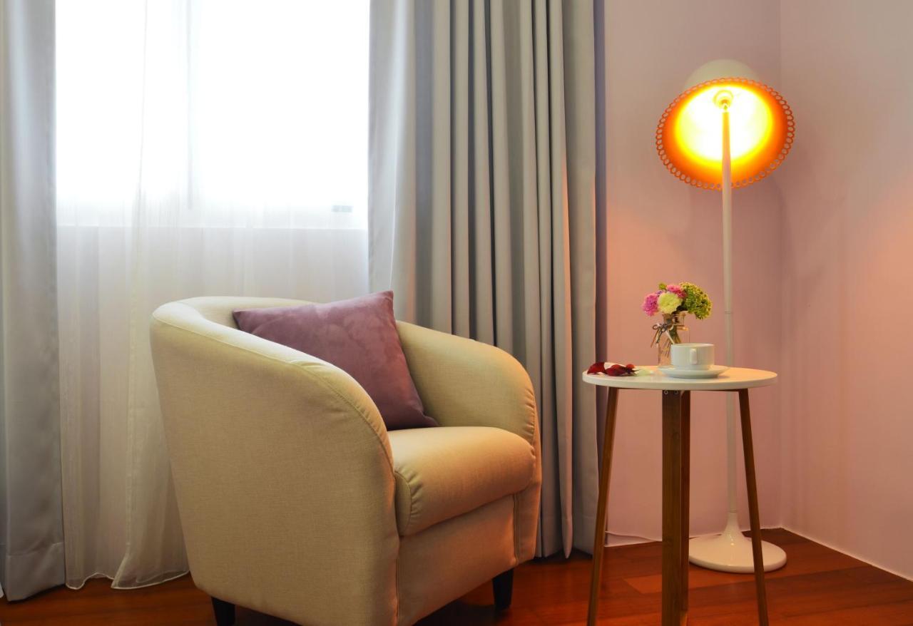 Yunju House Bed & Breakfast Jiaoxi Exterior photo